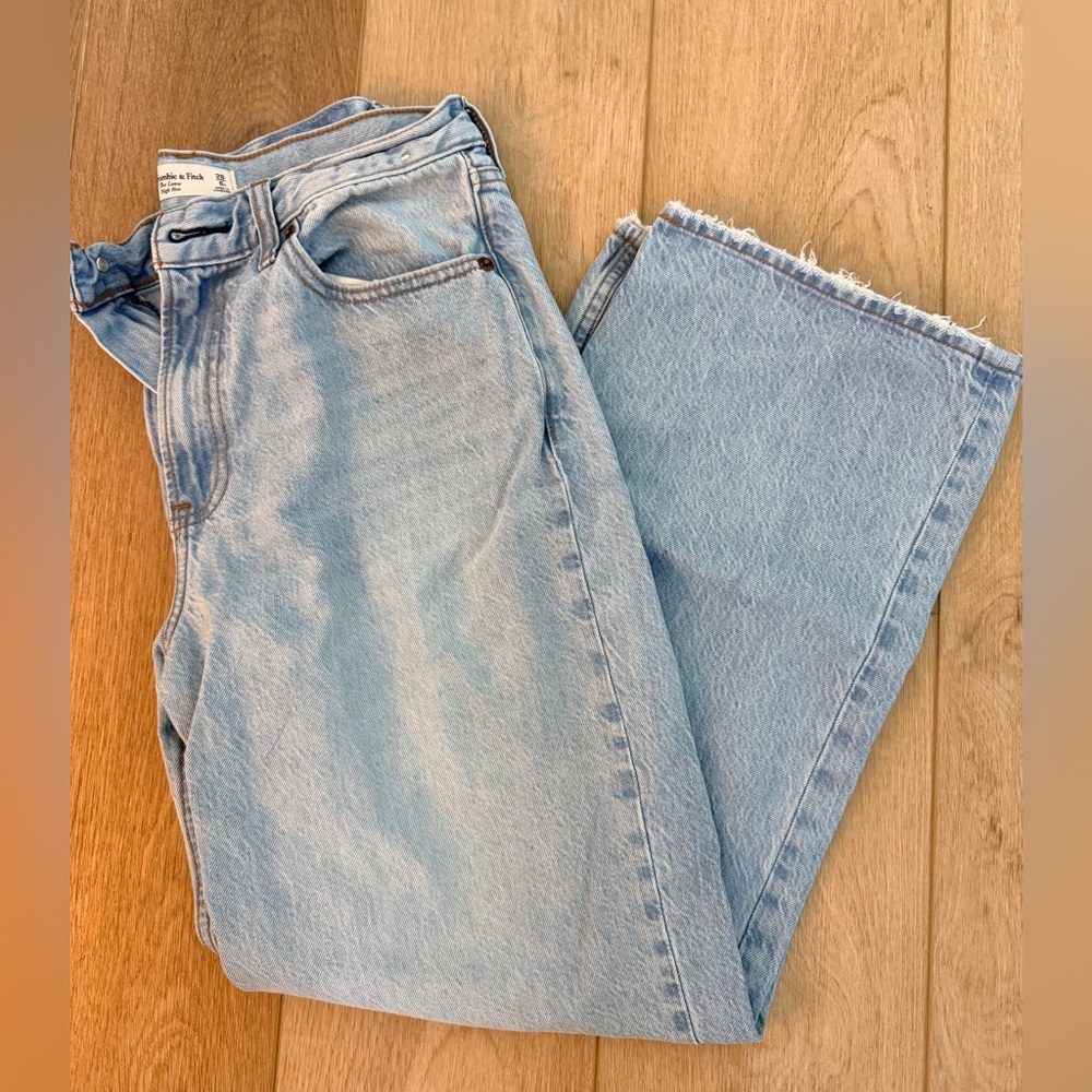 Abercrombie & Fitch Light Wash Wide Leg Jeans